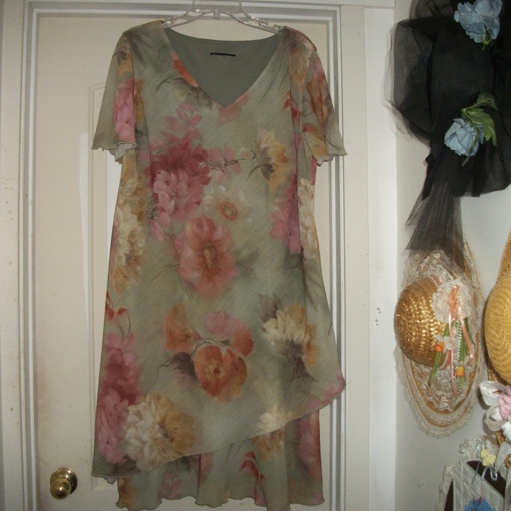 Cottagecore TIERED VINT OLIVE FLORALS DRESS X LG